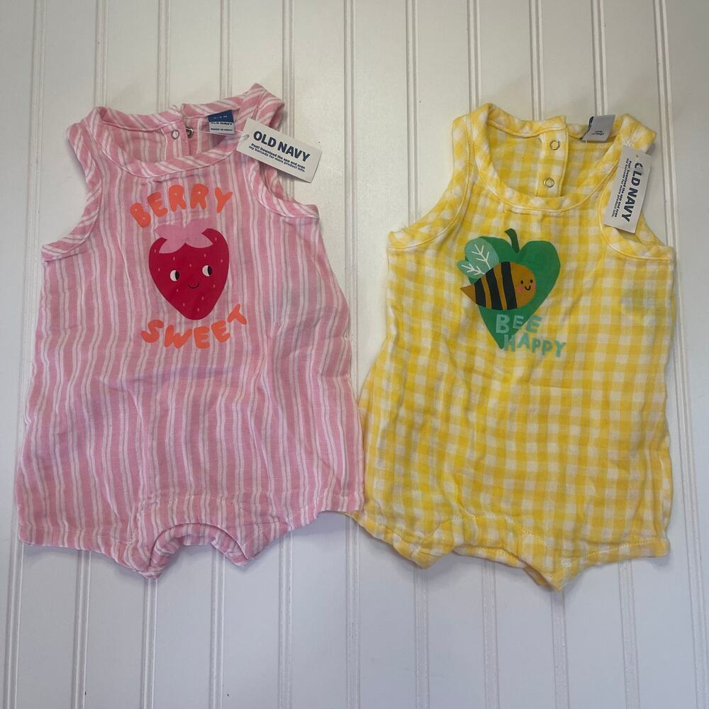 NWT Old Navy Berry Sweet Bee Happy Romper Outfits Size Girls 0/3‎ Months